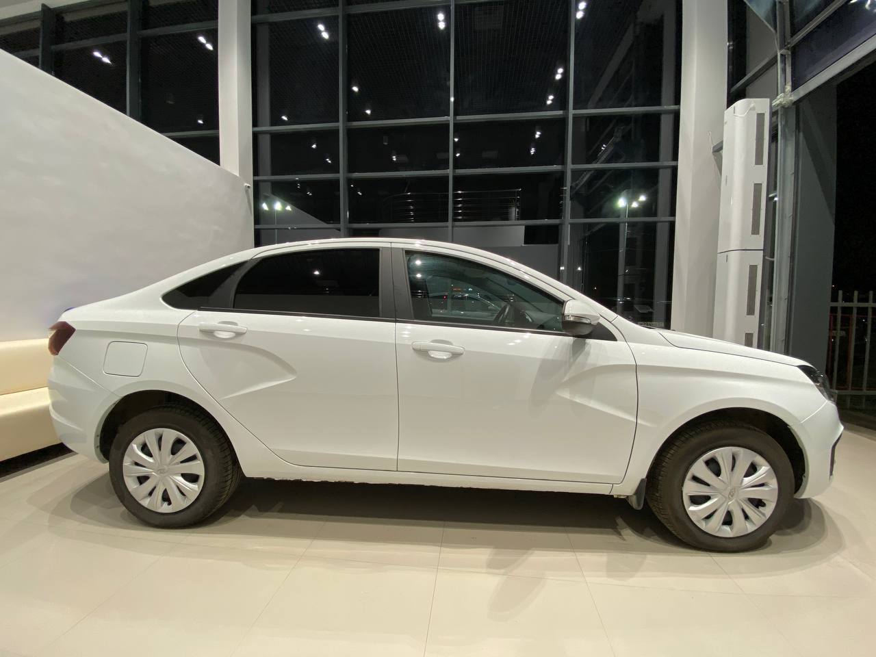 LADA VESTA