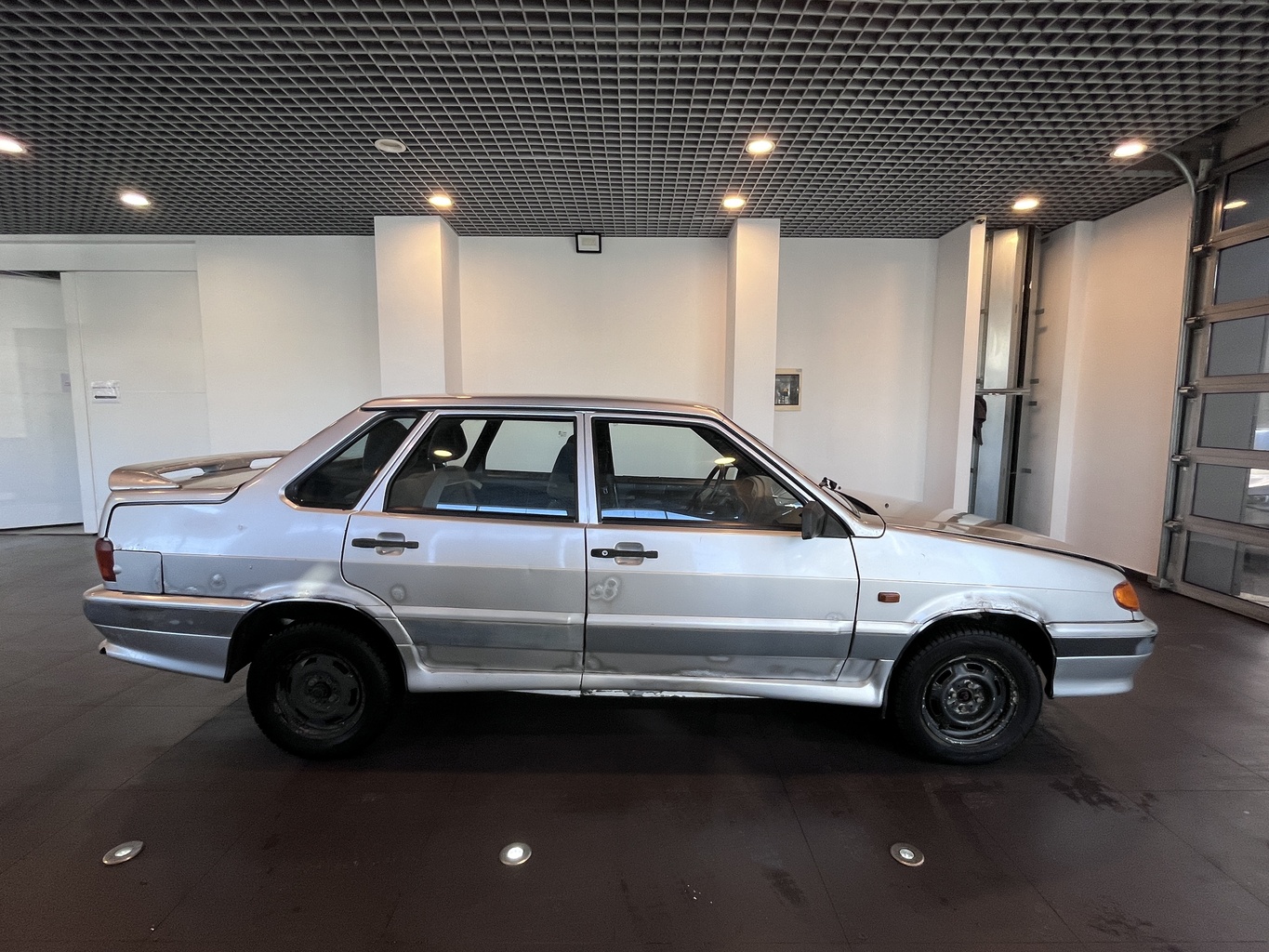 LADA 2115