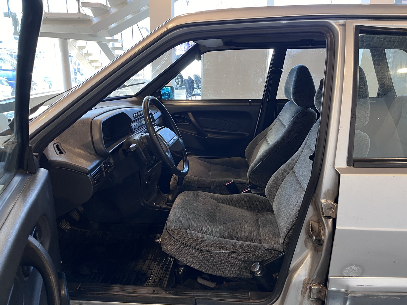 LADA 2115
