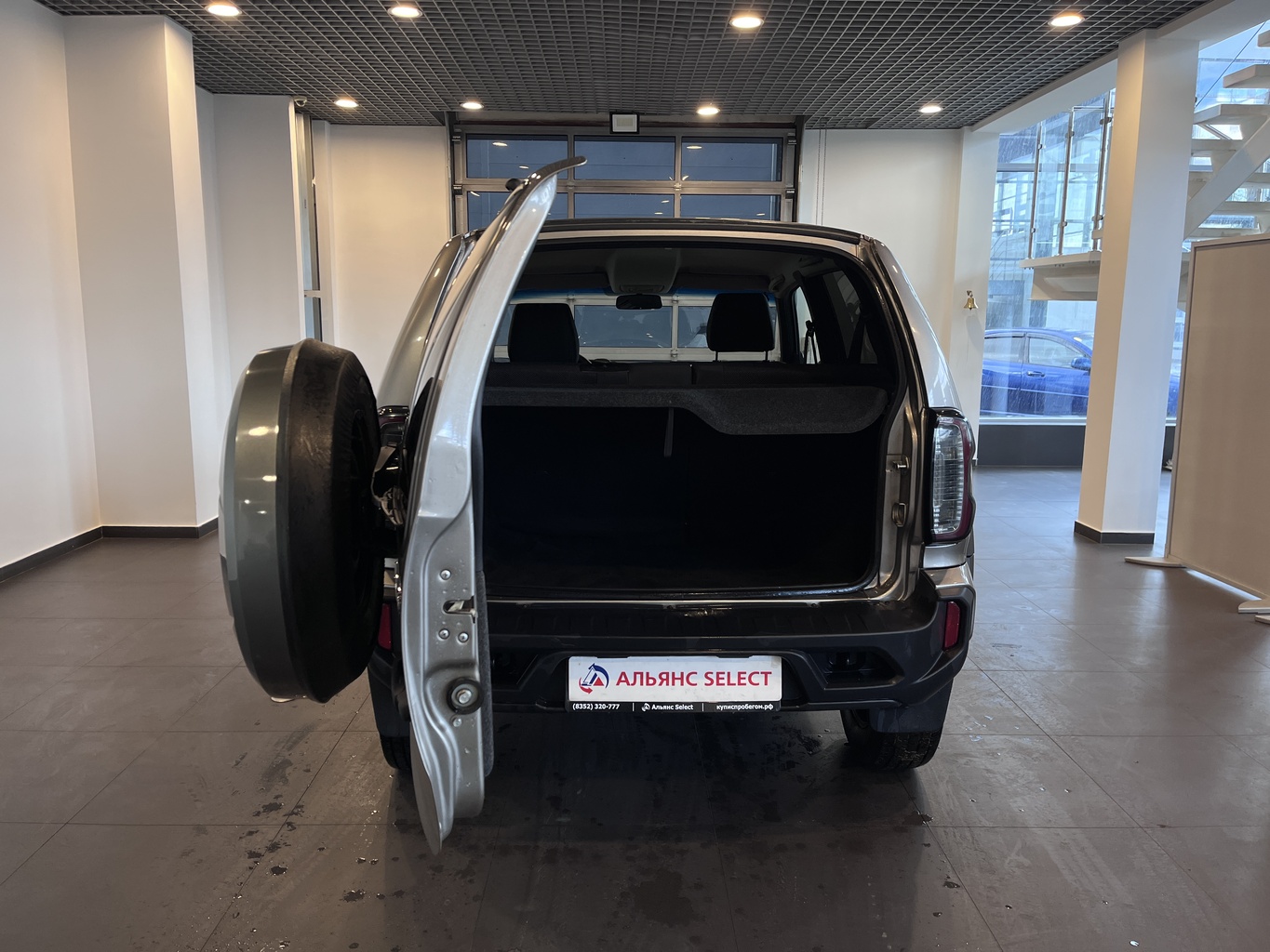 LADA NIVA TRAVEL