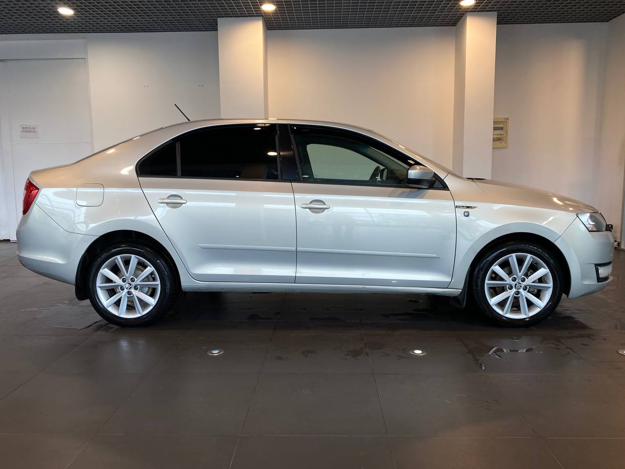 LADA VESTA