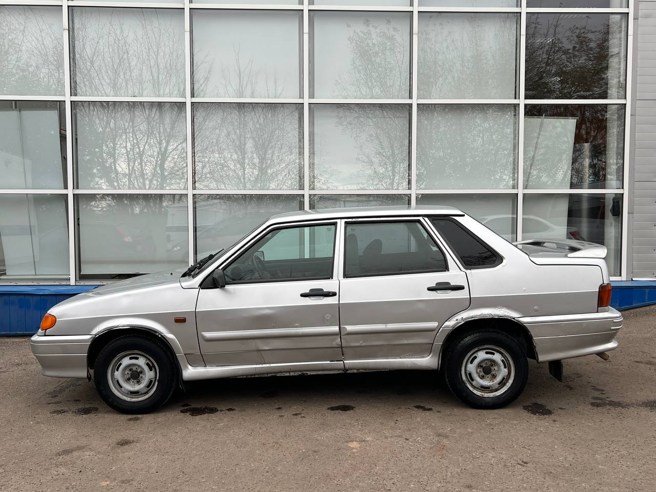 LADA 2115