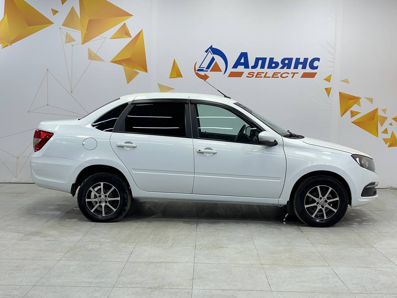 LADA GRANTA