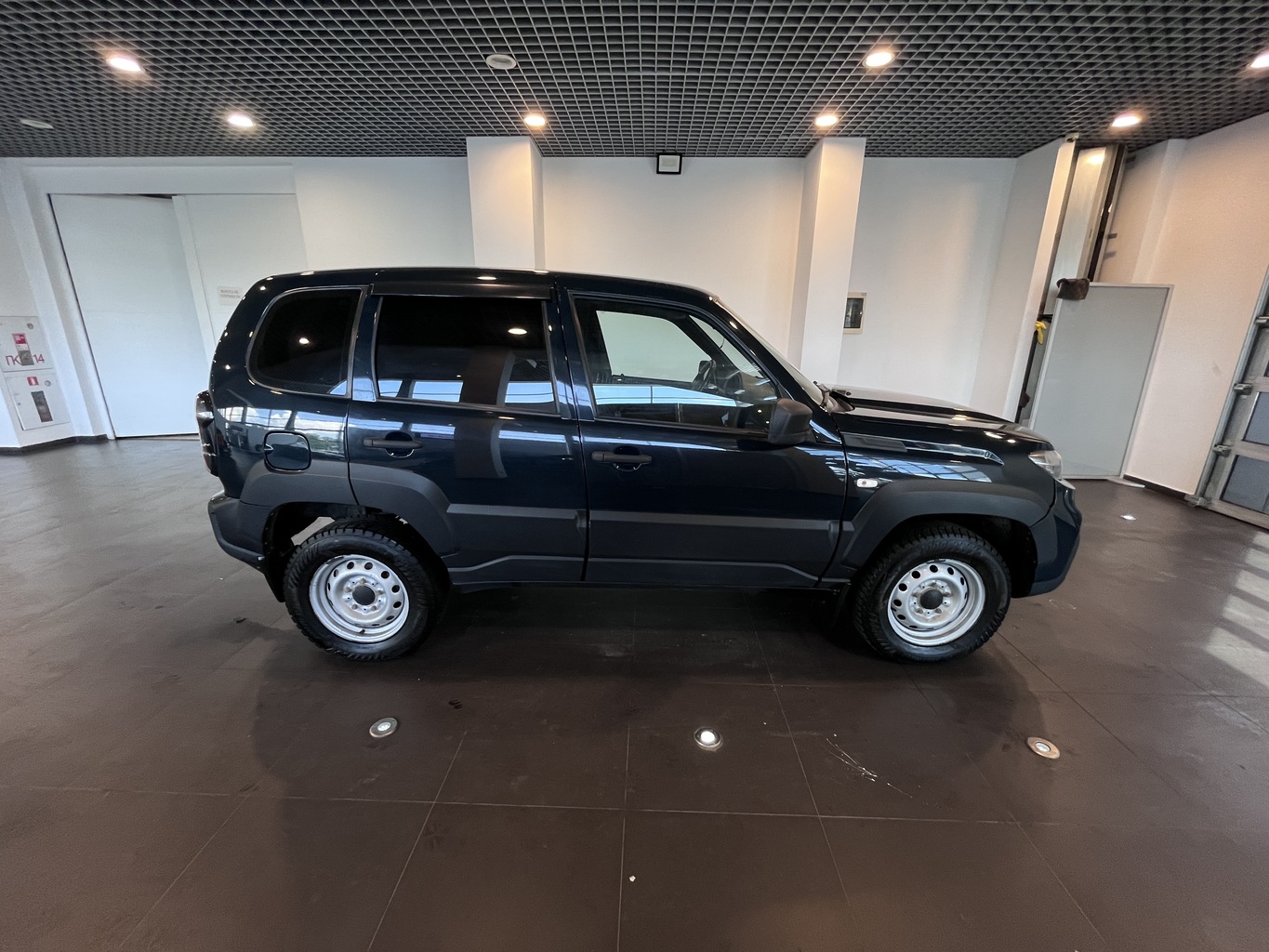 LADA NIVA TRAVEL