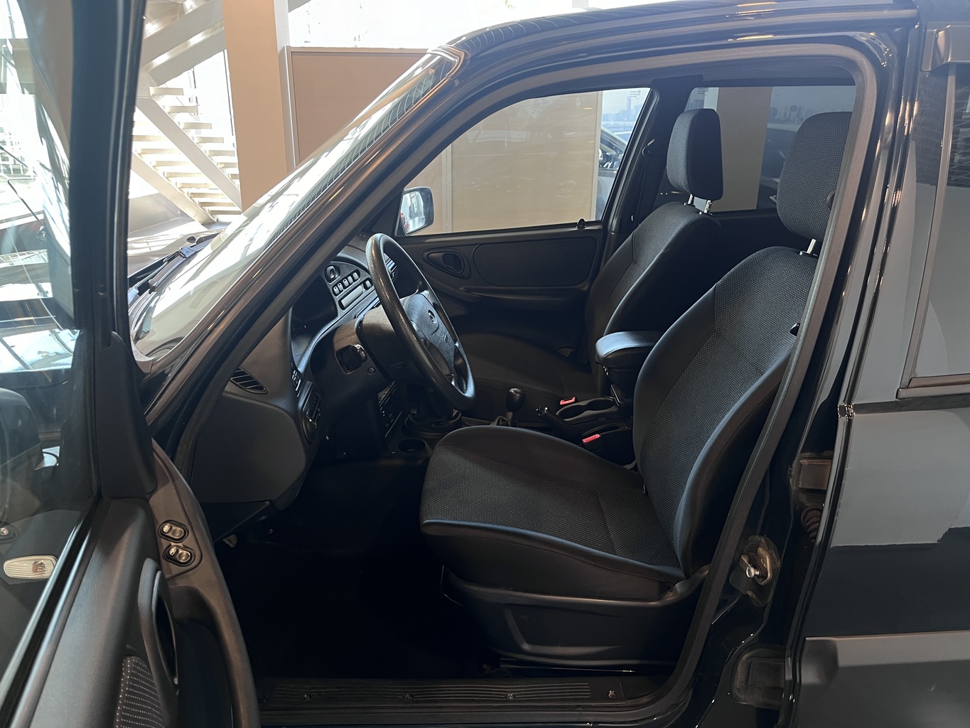 LADA NIVA TRAVEL