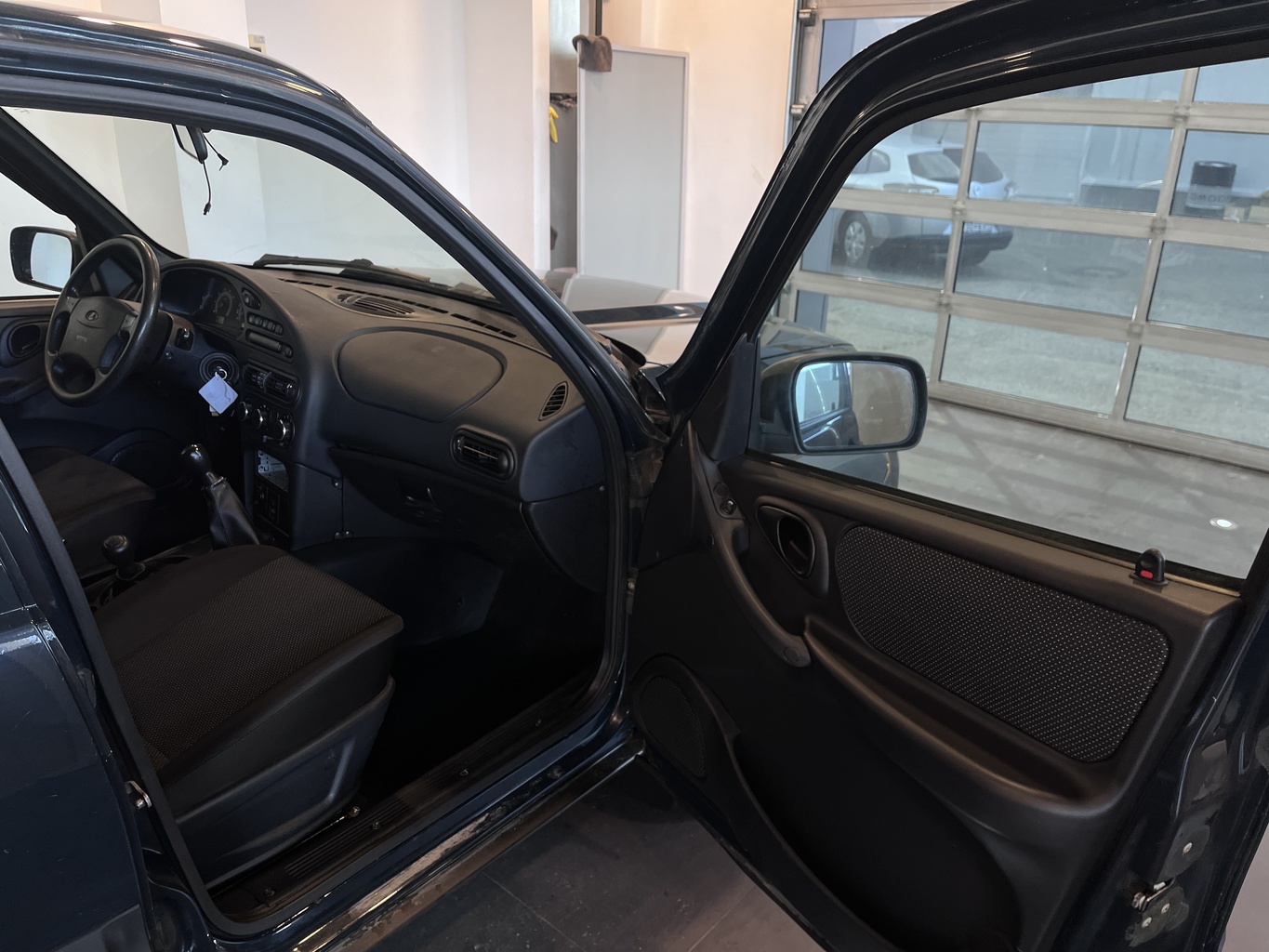 LADA NIVA TRAVEL