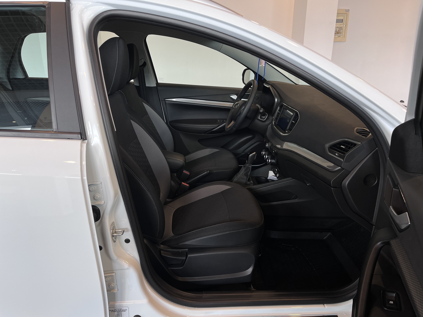 LADA VESTA