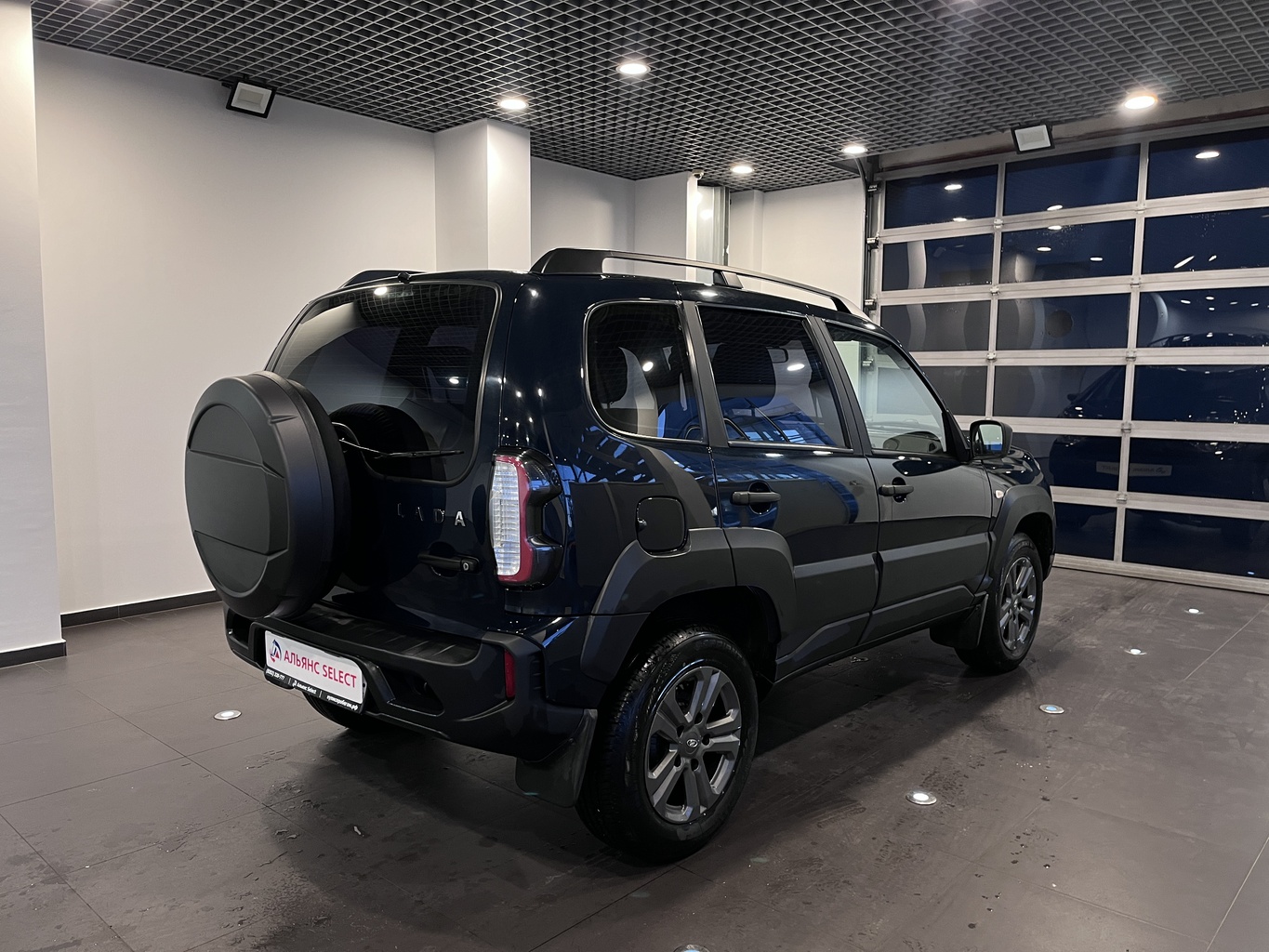 LADA NIVA TRAVEL