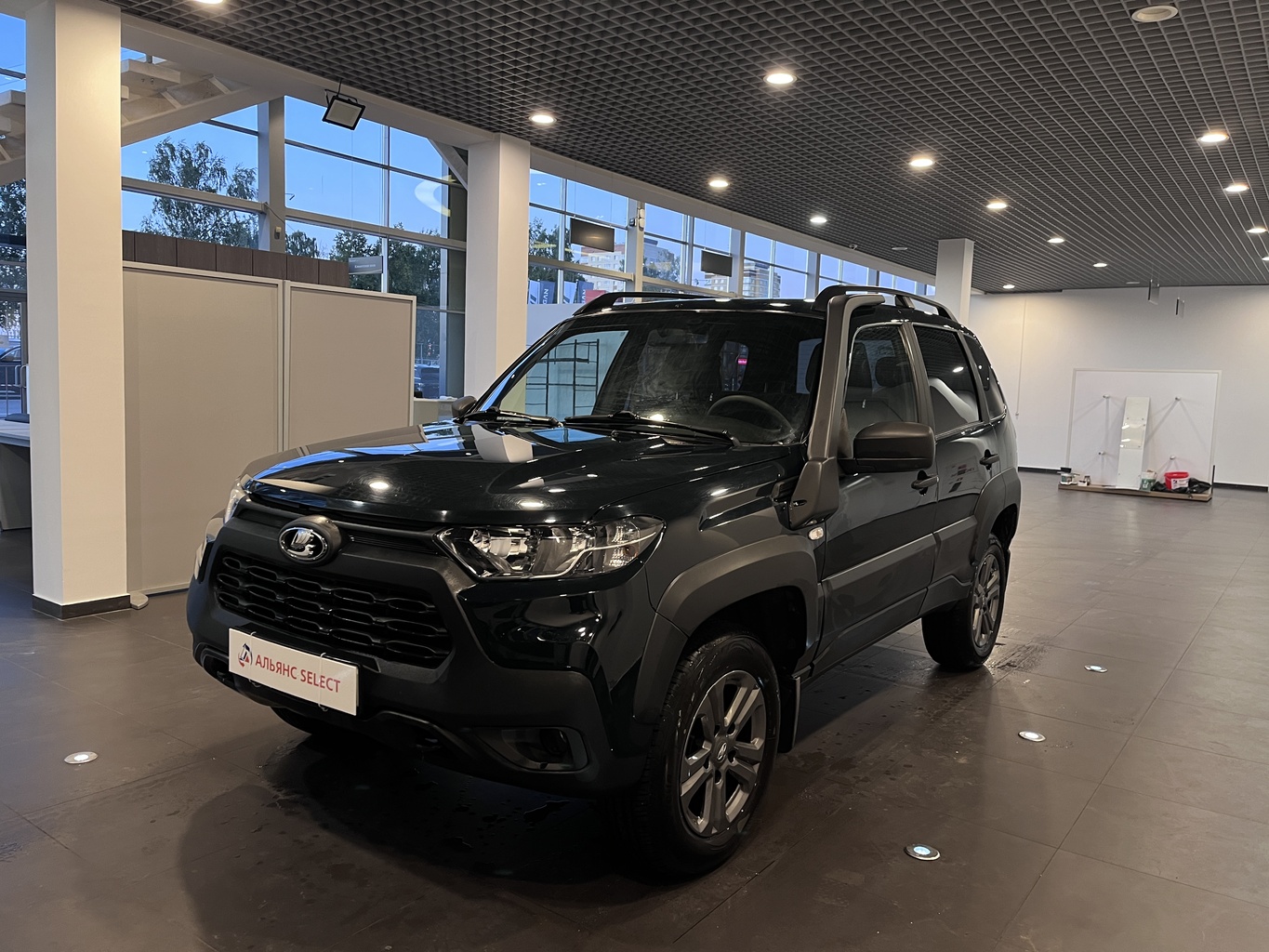 LADA NIVA TRAVEL