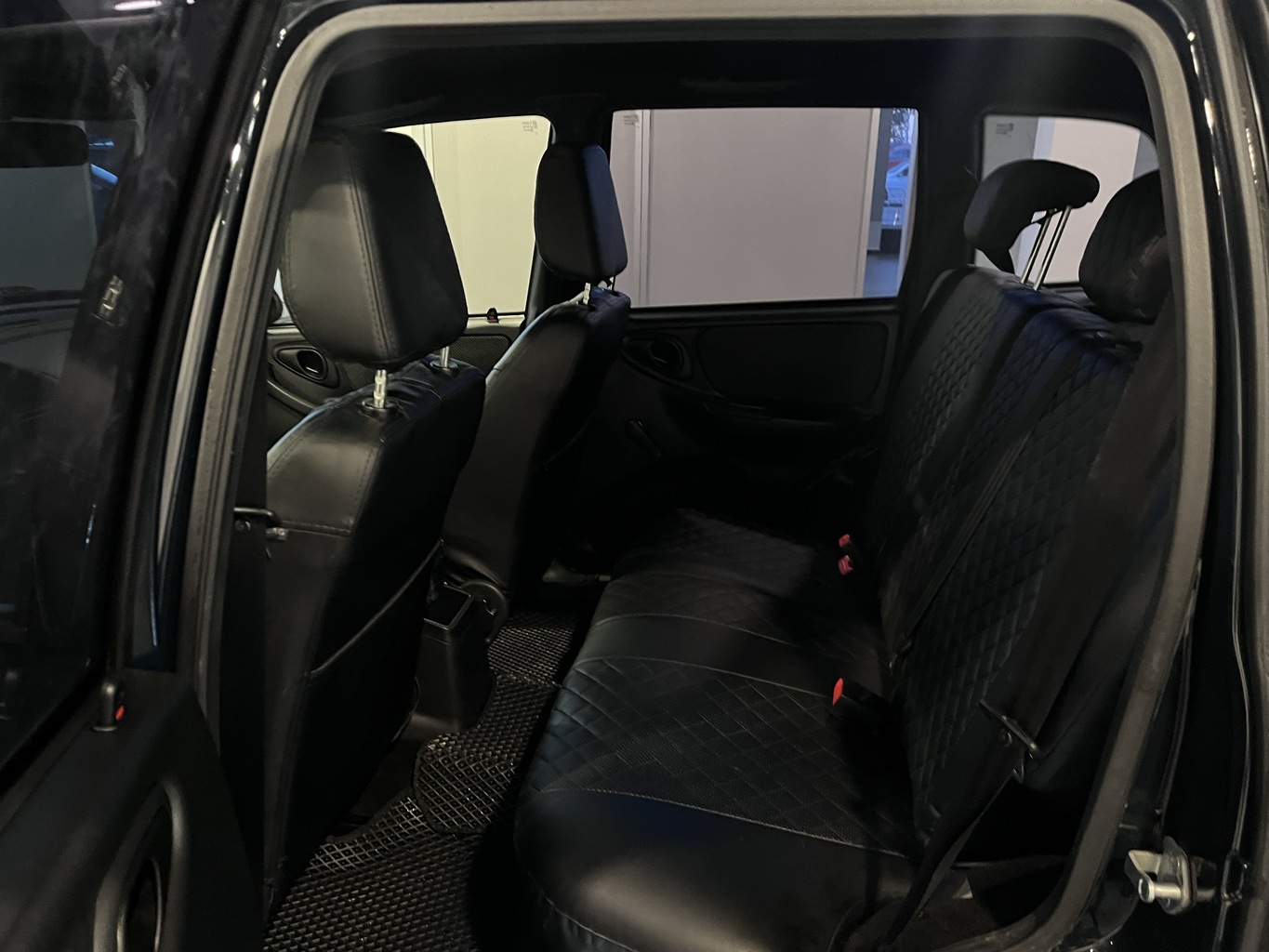 LADA NIVA TRAVEL