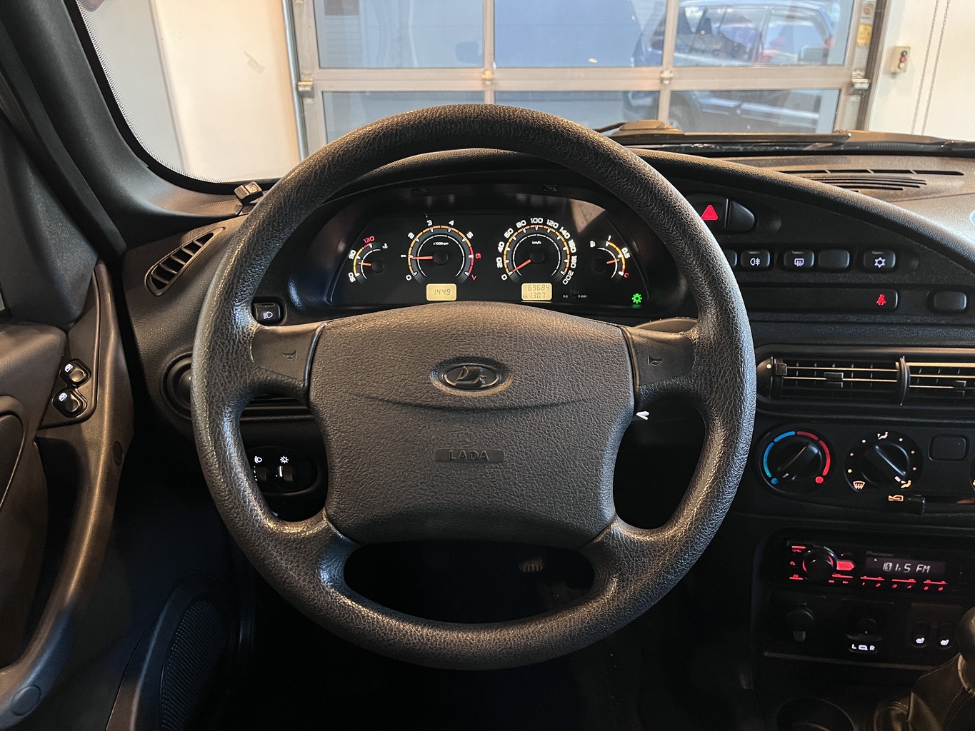 LADA NIVA TRAVEL