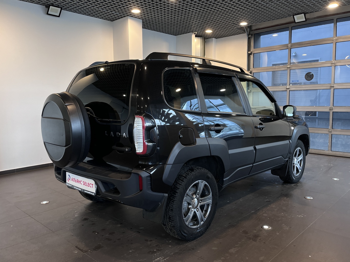 LADA NIVA TRAVEL