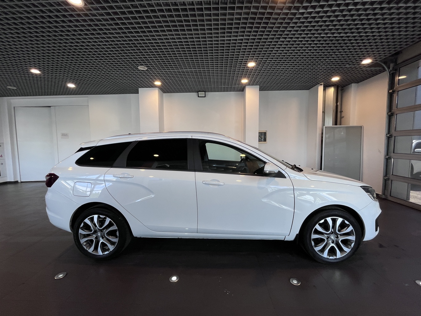 LADA VESTA