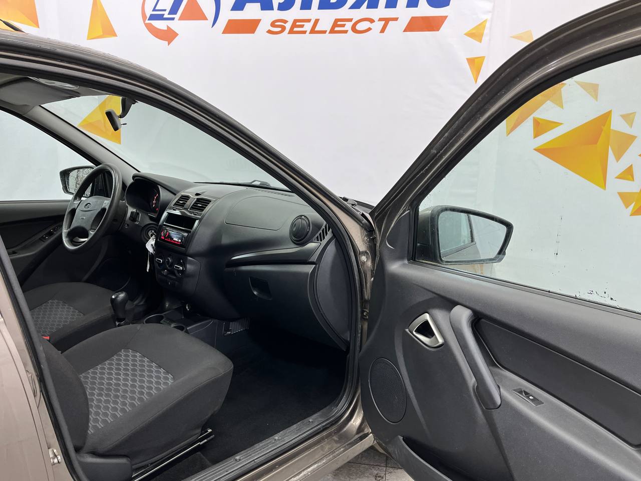 LADA GRANTA