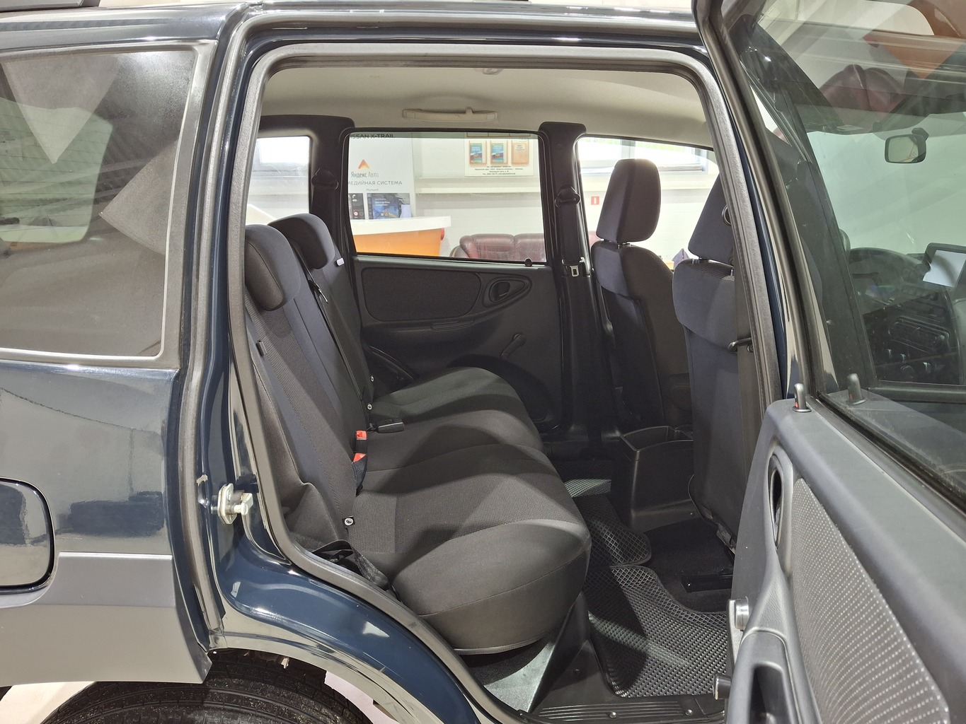 LADA NIVA TRAVEL