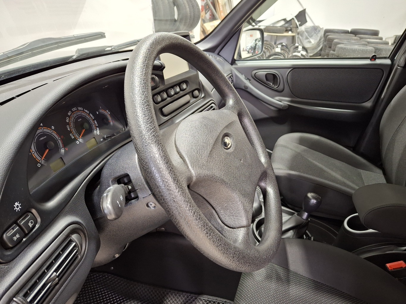 LADA NIVA TRAVEL