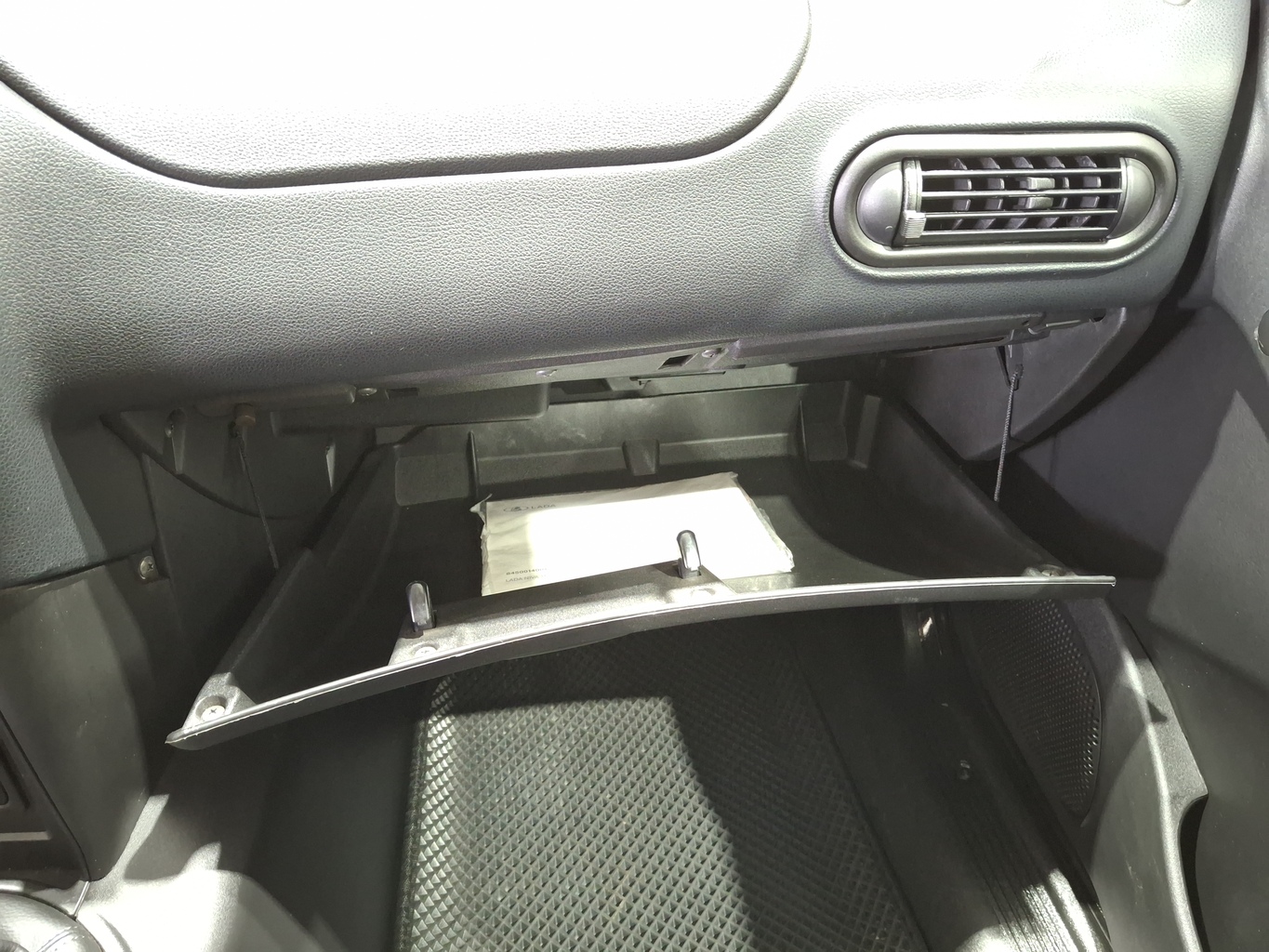 LADA NIVA TRAVEL