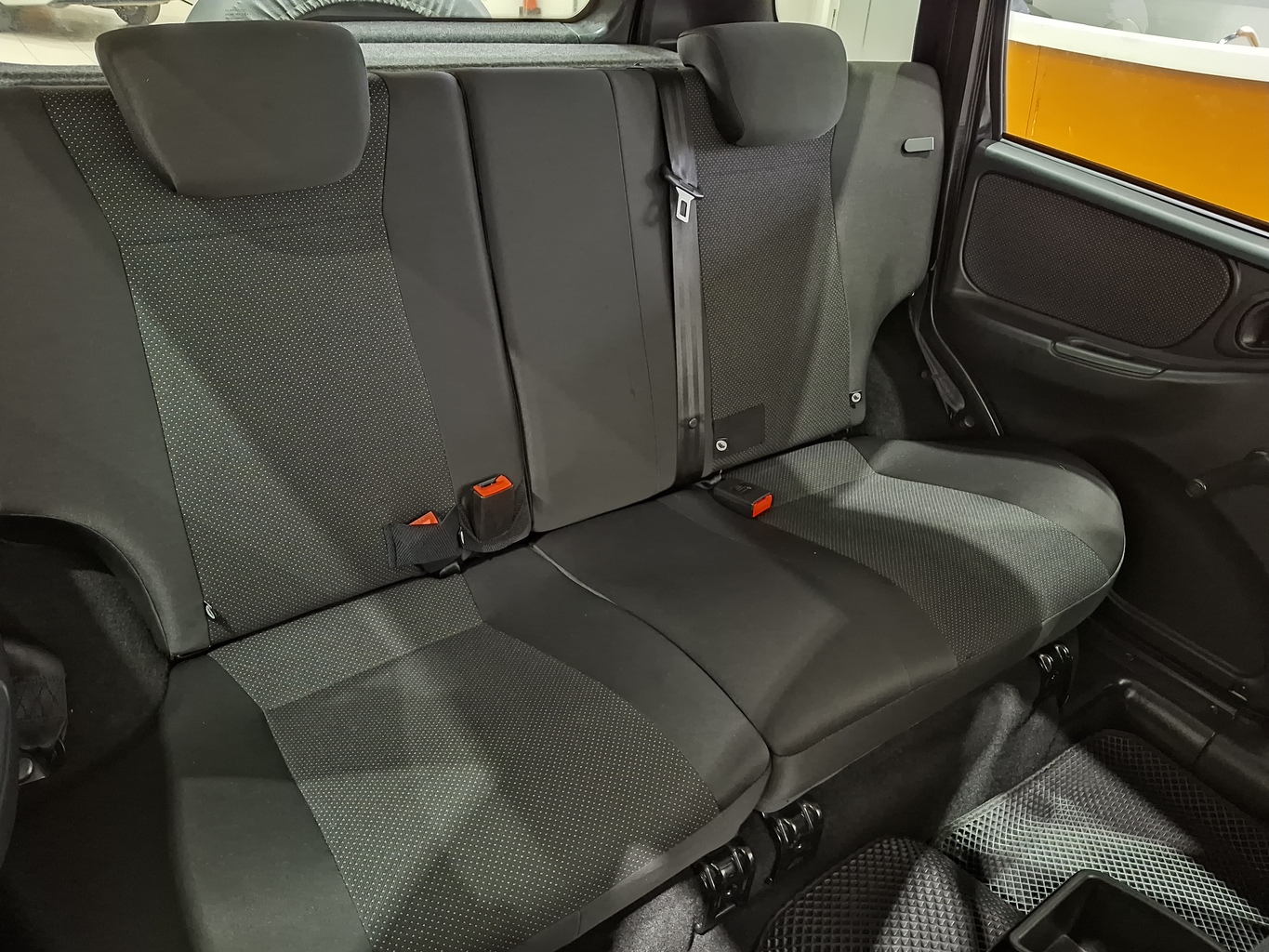 LADA NIVA TRAVEL
