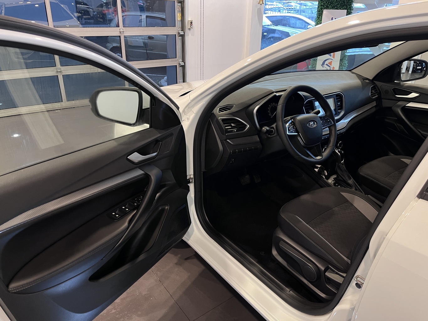 LADA VESTA