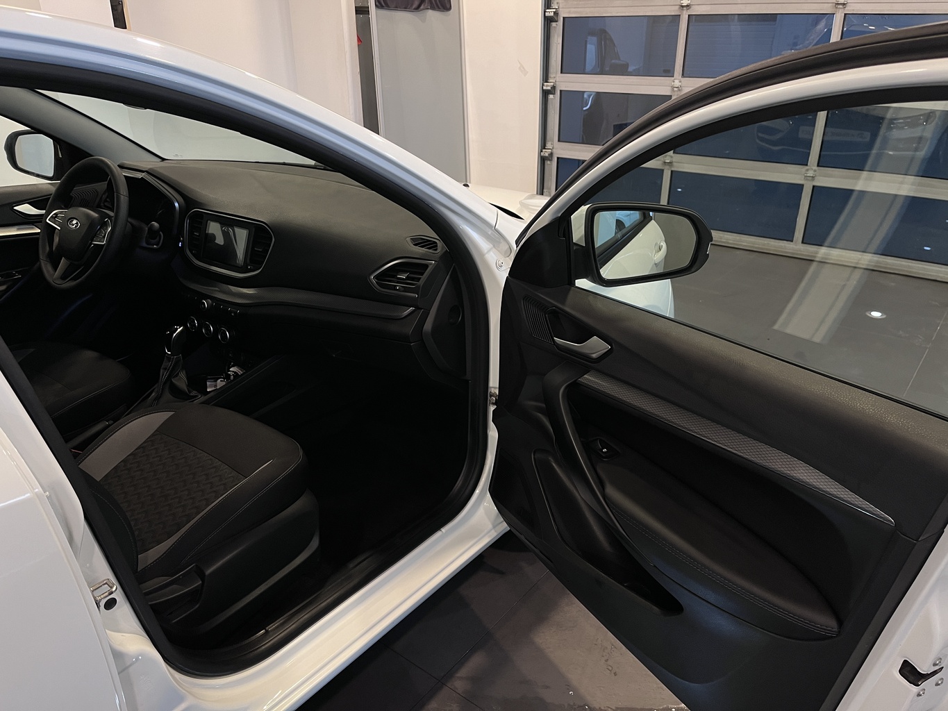 LADA VESTA
