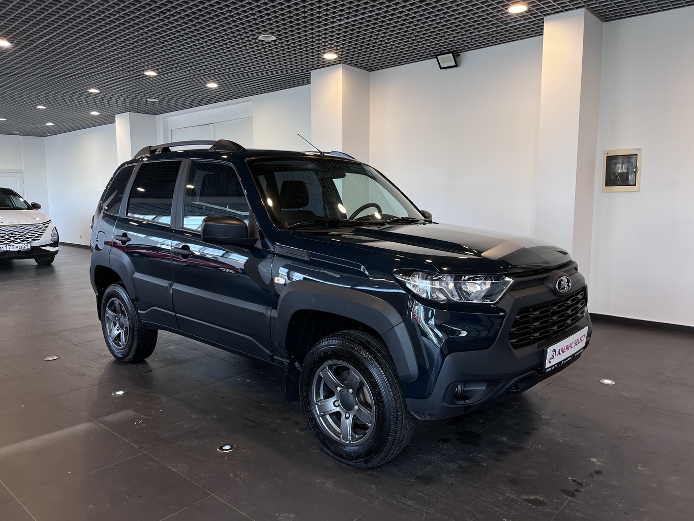 LADA NIVA TRAVEL