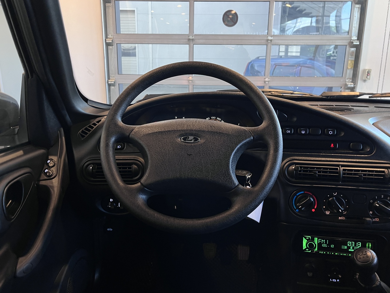 LADA NIVA TRAVEL