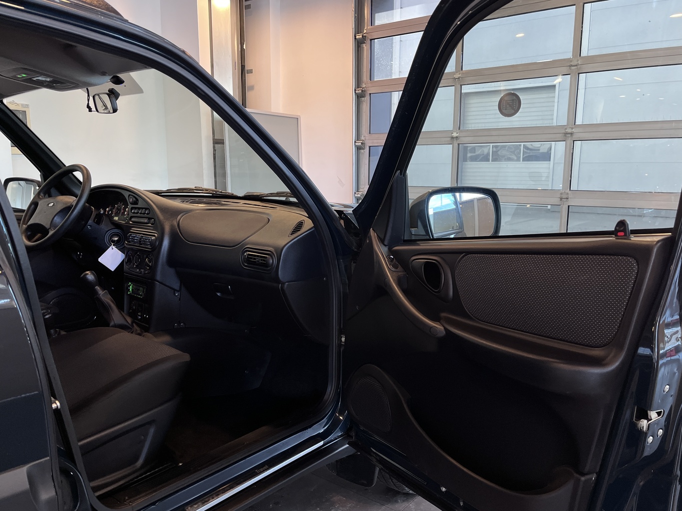 LADA NIVA TRAVEL