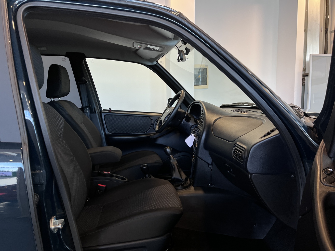 LADA NIVA TRAVEL