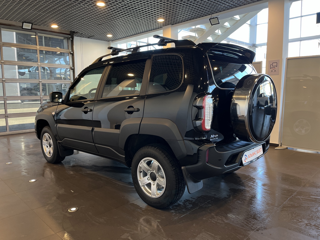 LADA NIVA TRAVEL