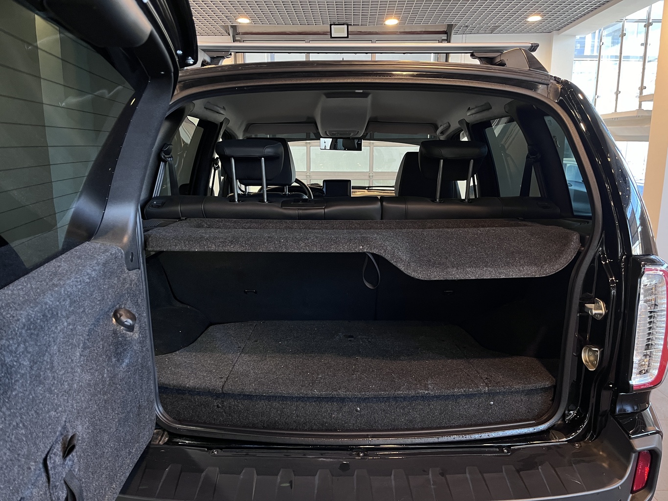 LADA NIVA TRAVEL
