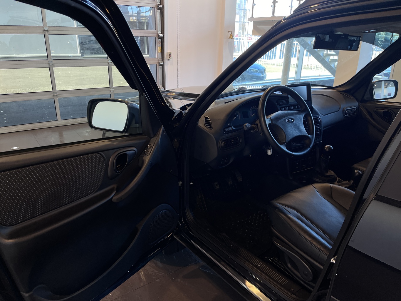 LADA NIVA TRAVEL