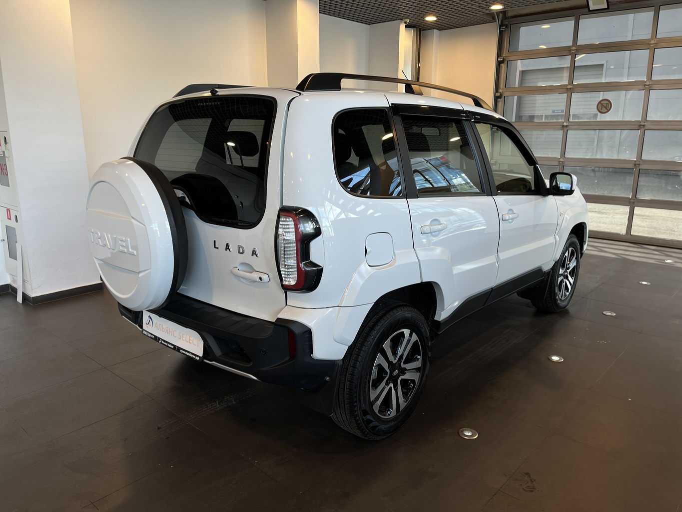 LADA NIVA TRAVEL
