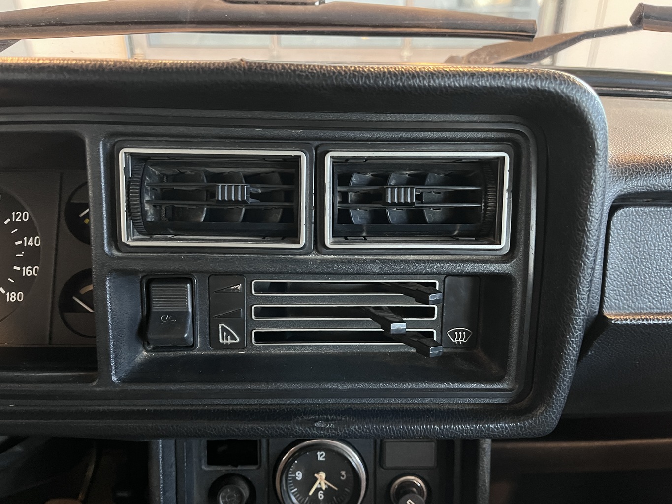LADA 2107