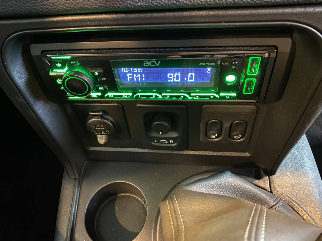 LADA 21230