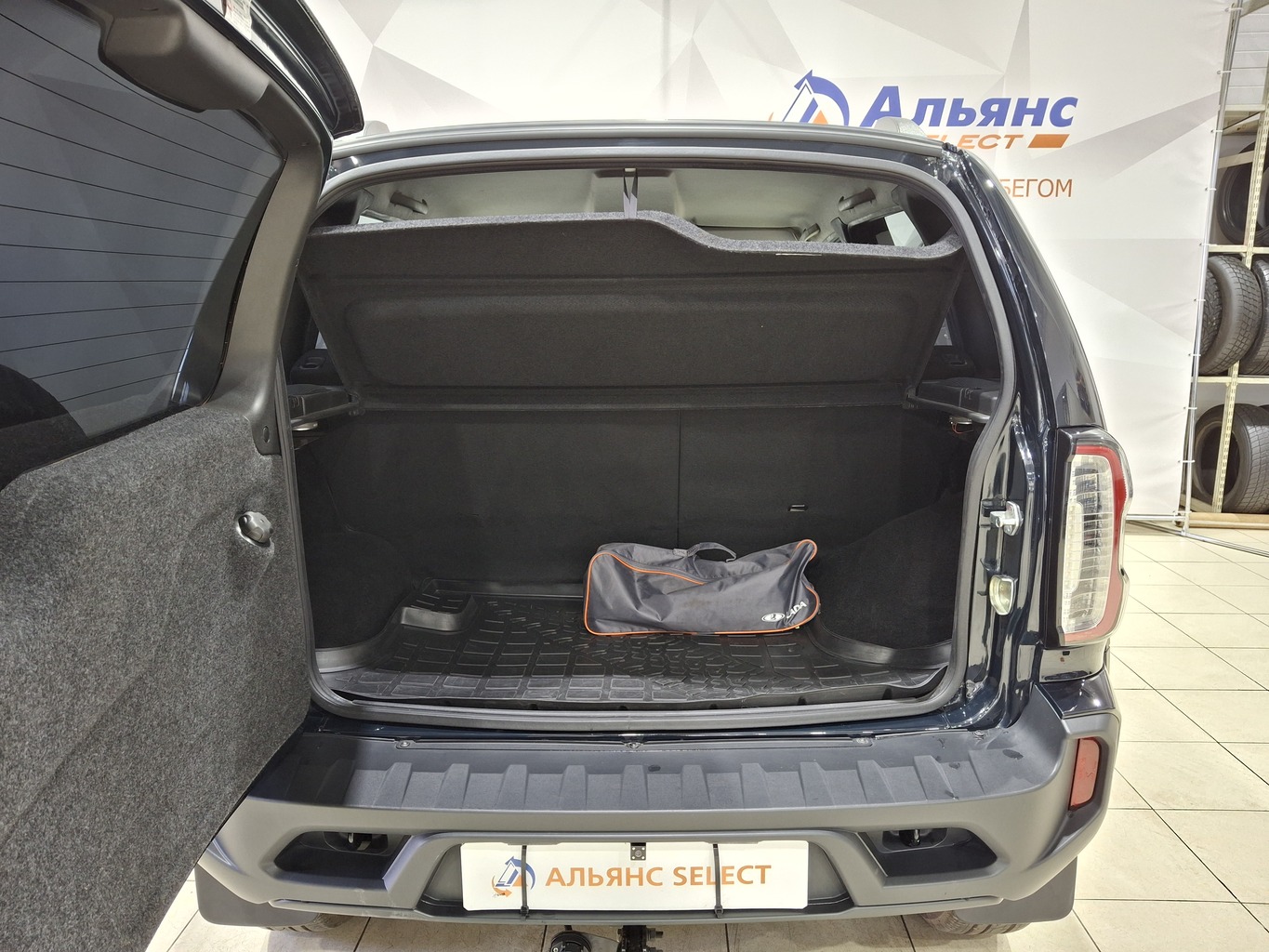 LADA NIVA TRAVEL