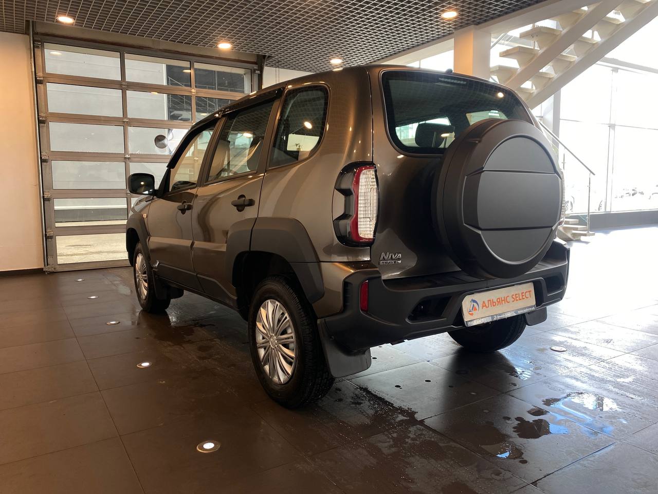 LADA NIVA TRAVEL