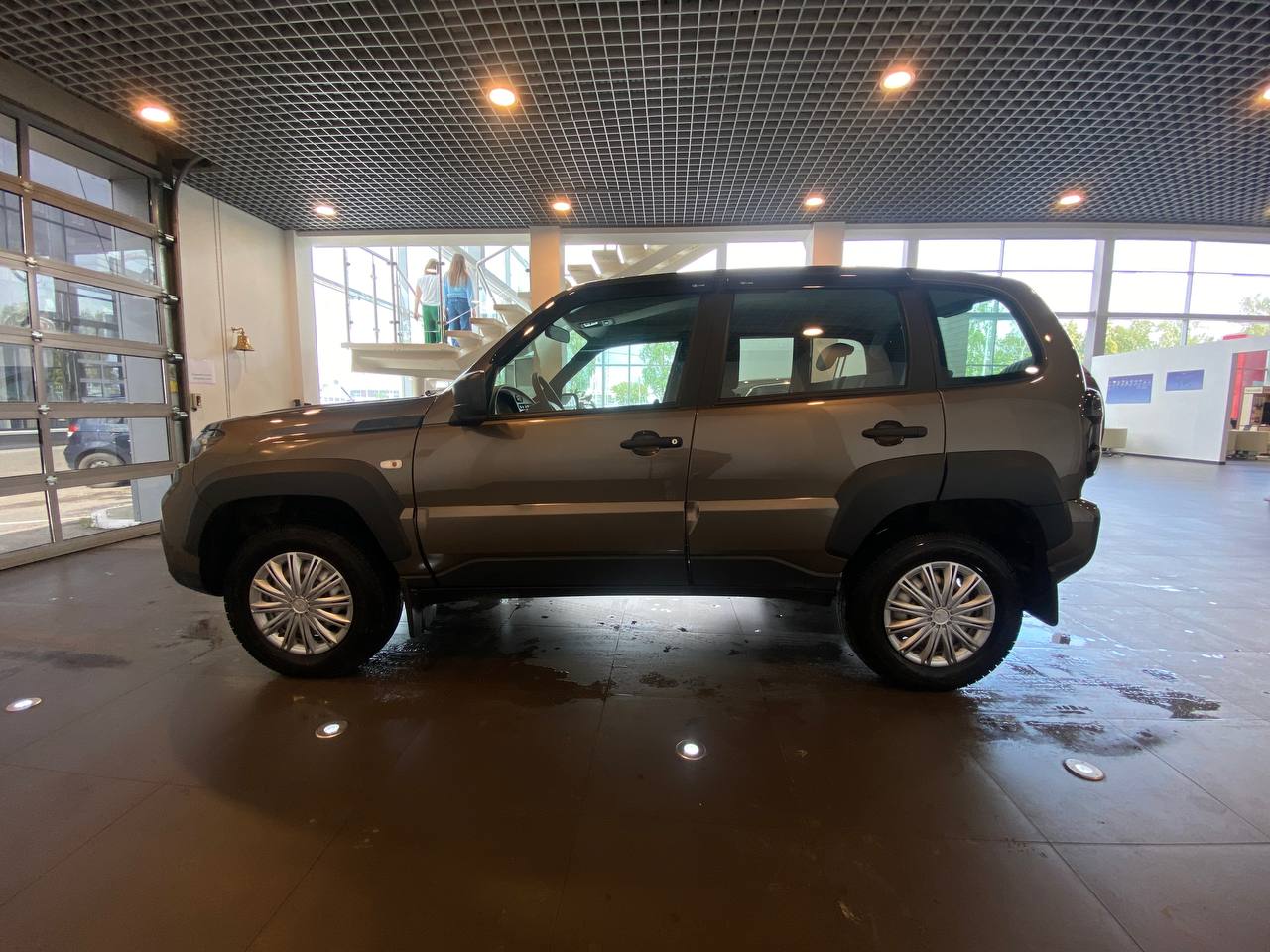 LADA NIVA TRAVEL