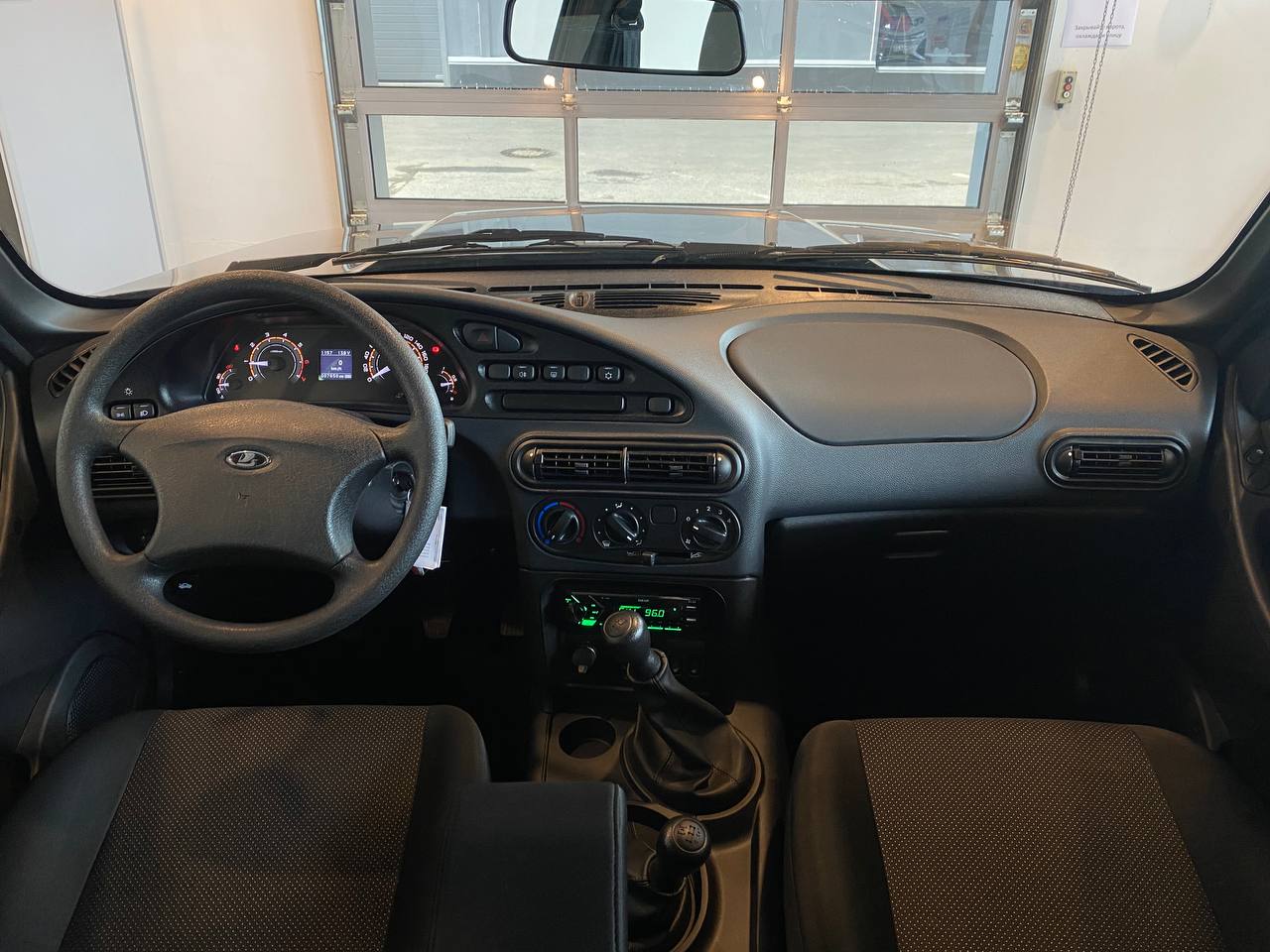 LADA NIVA TRAVEL