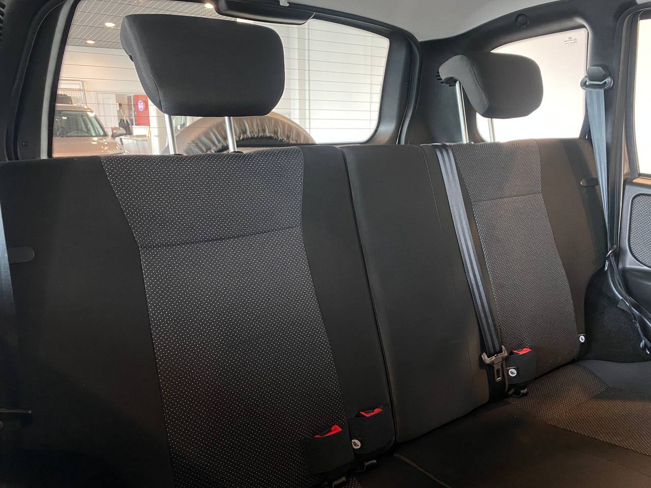 LADA NIVA TRAVEL