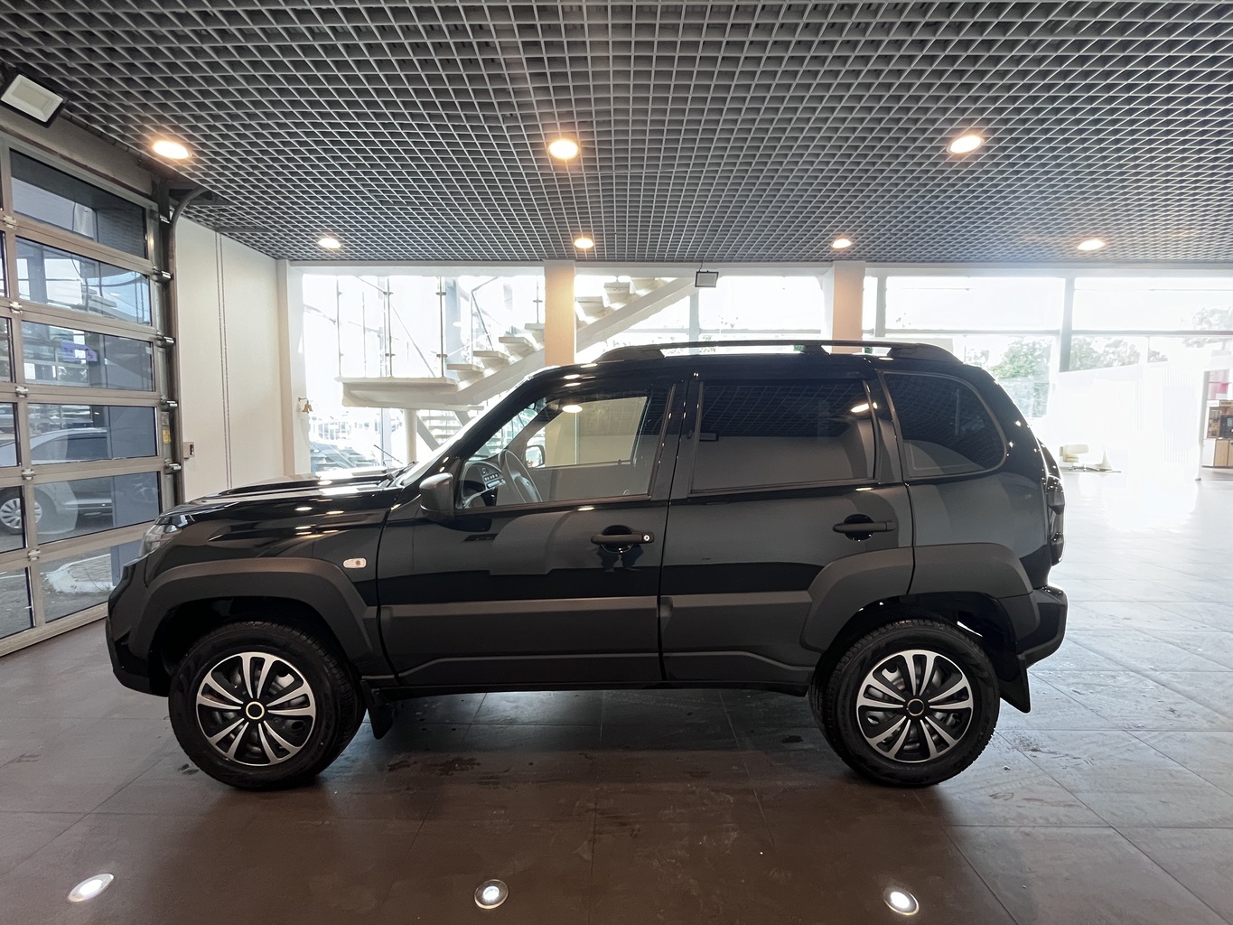 LADA NIVA TRAVEL