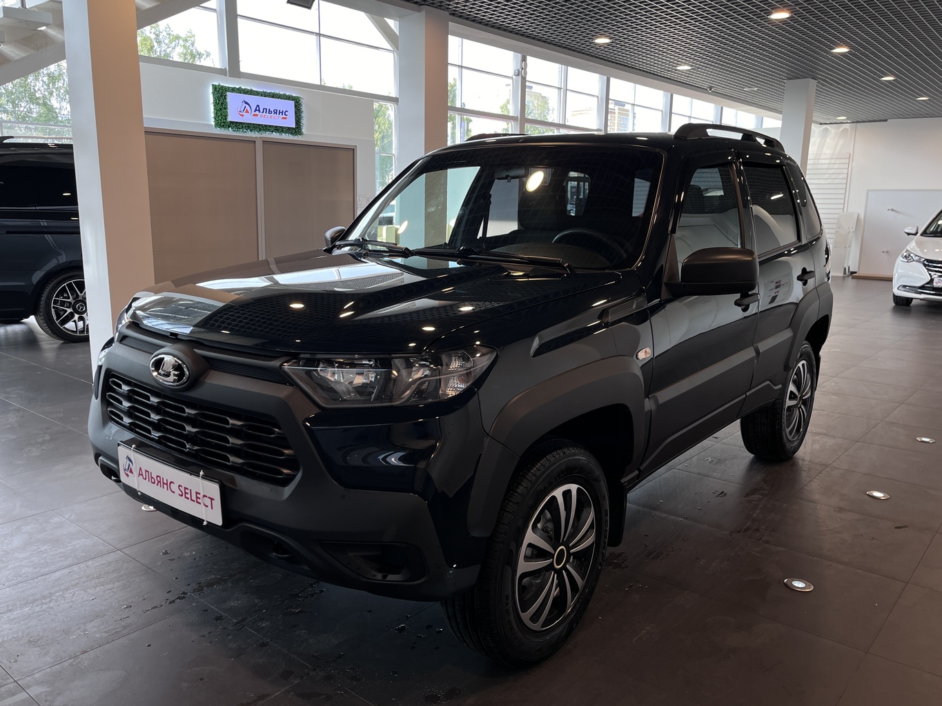 LADA NIVA TRAVEL