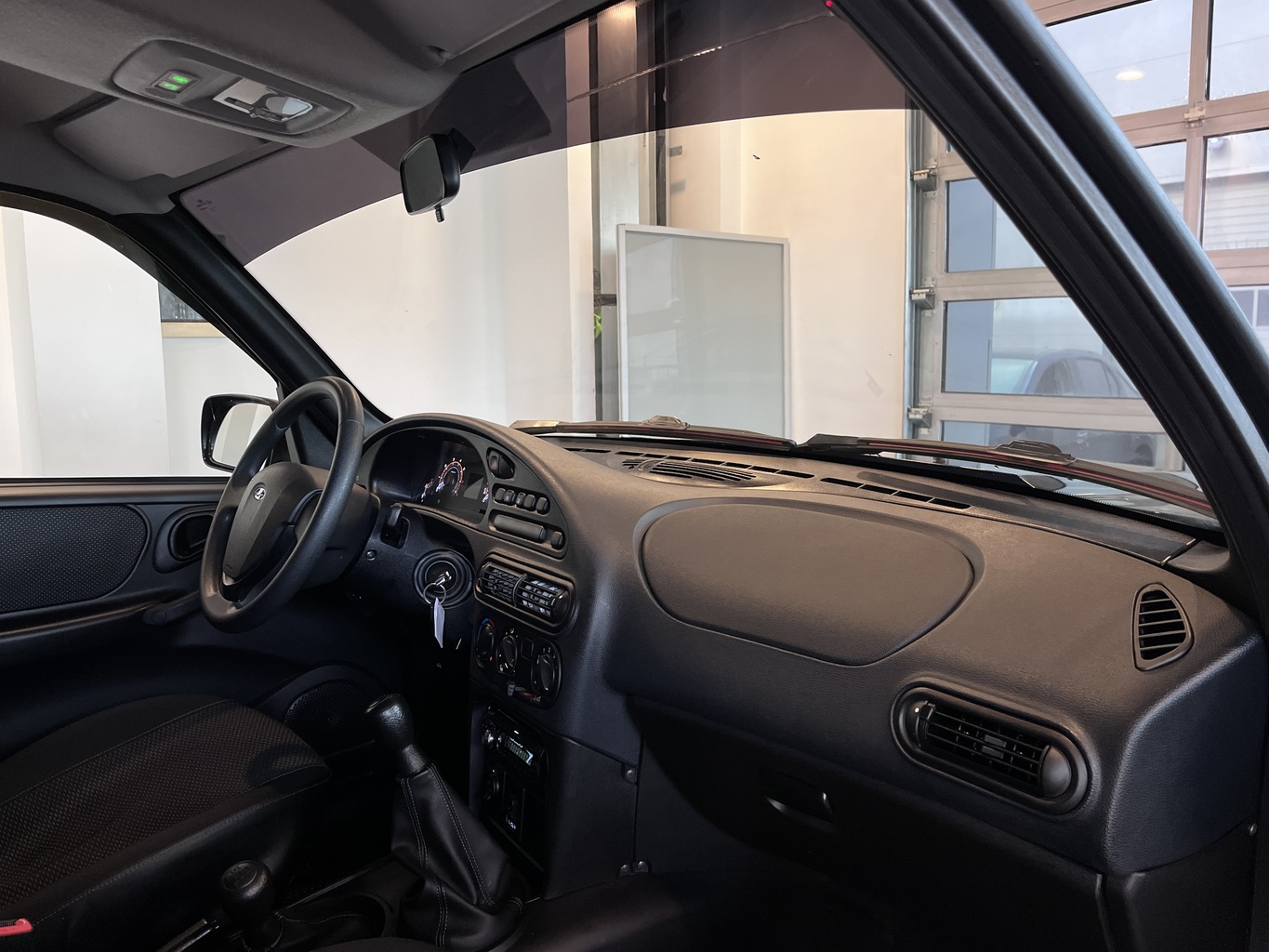 LADA NIVA TRAVEL