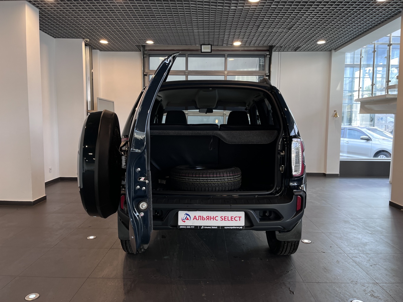 LADA NIVA TRAVEL