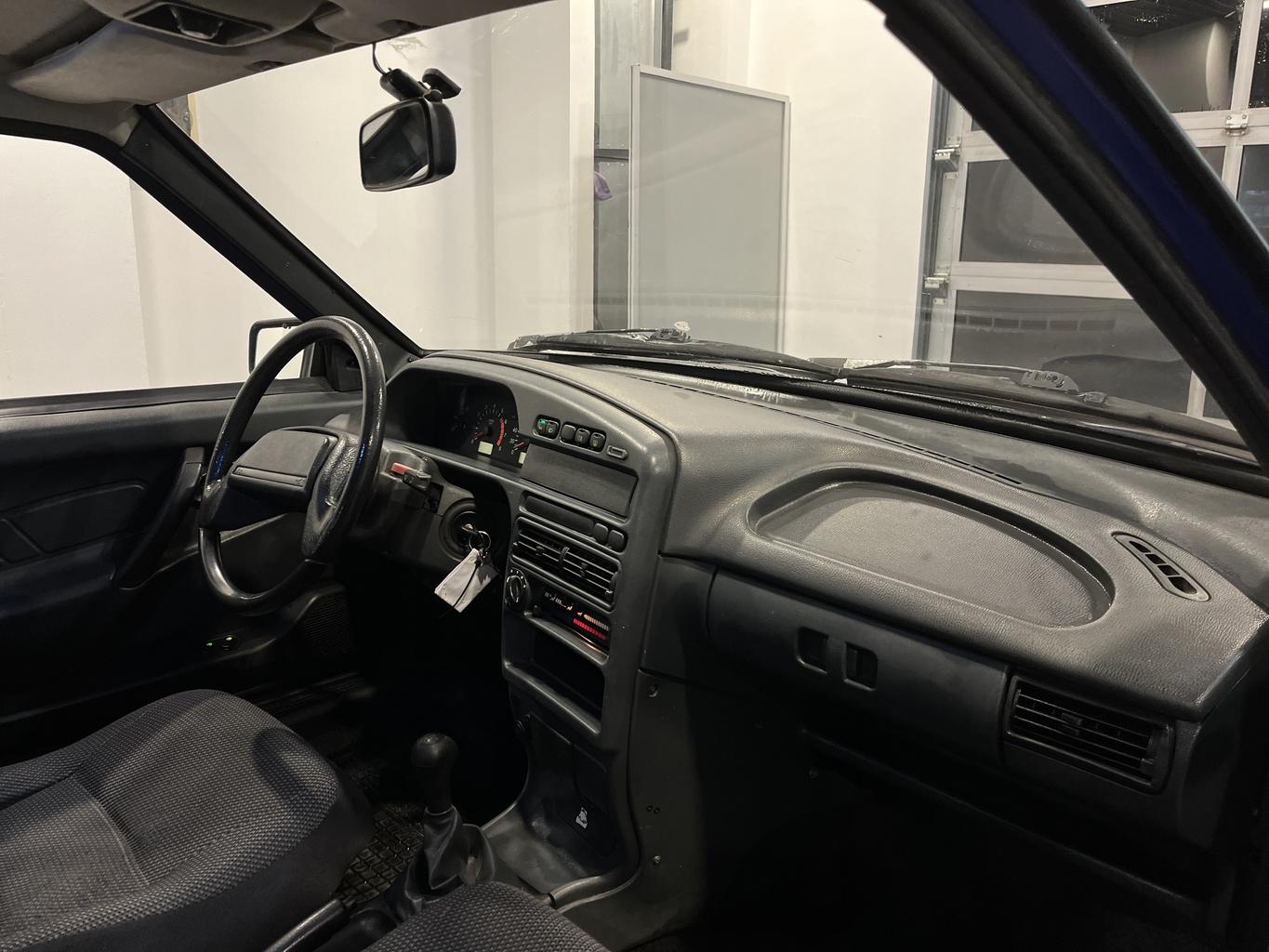 LADA 2115