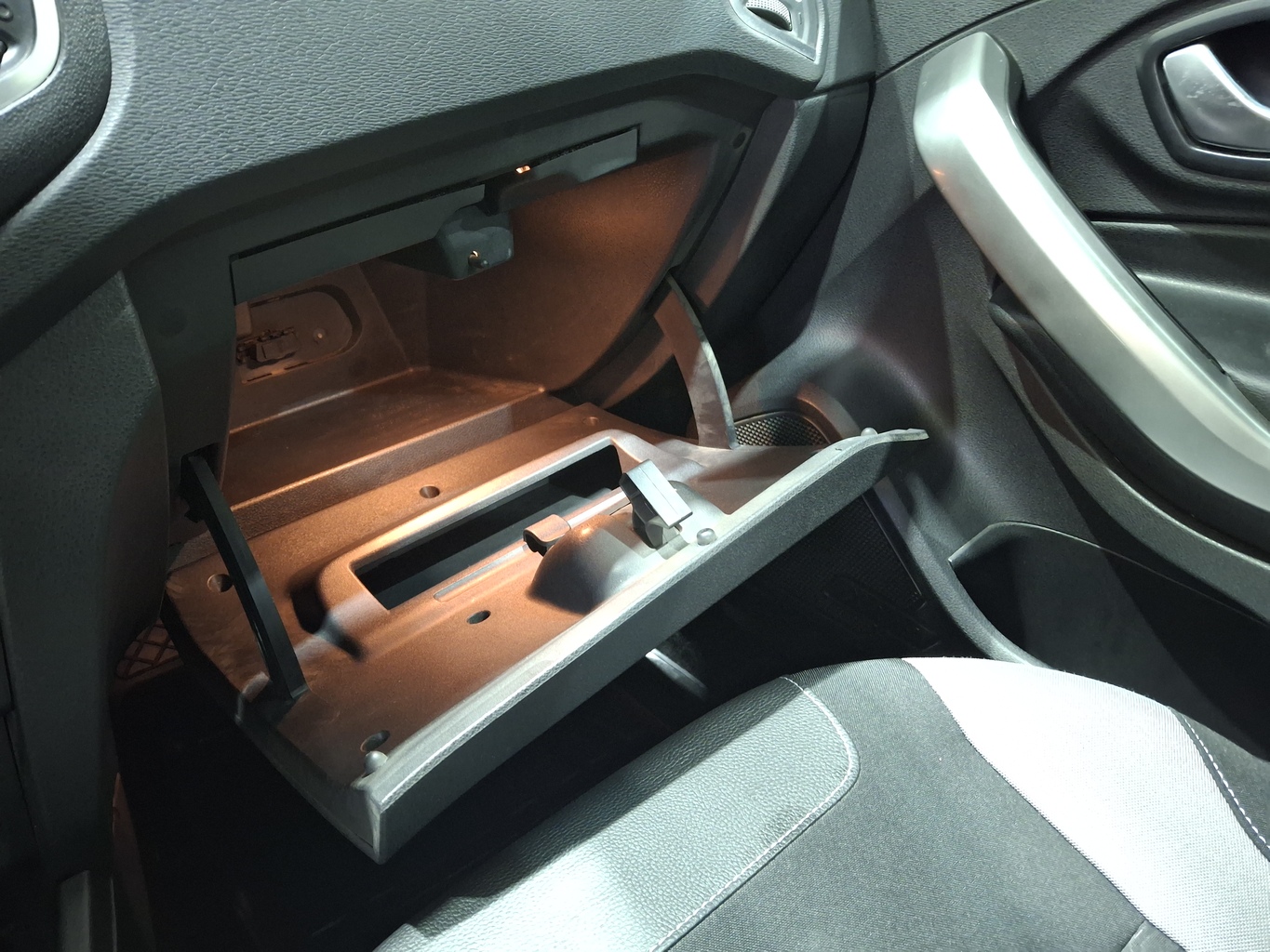 LADA XRAY