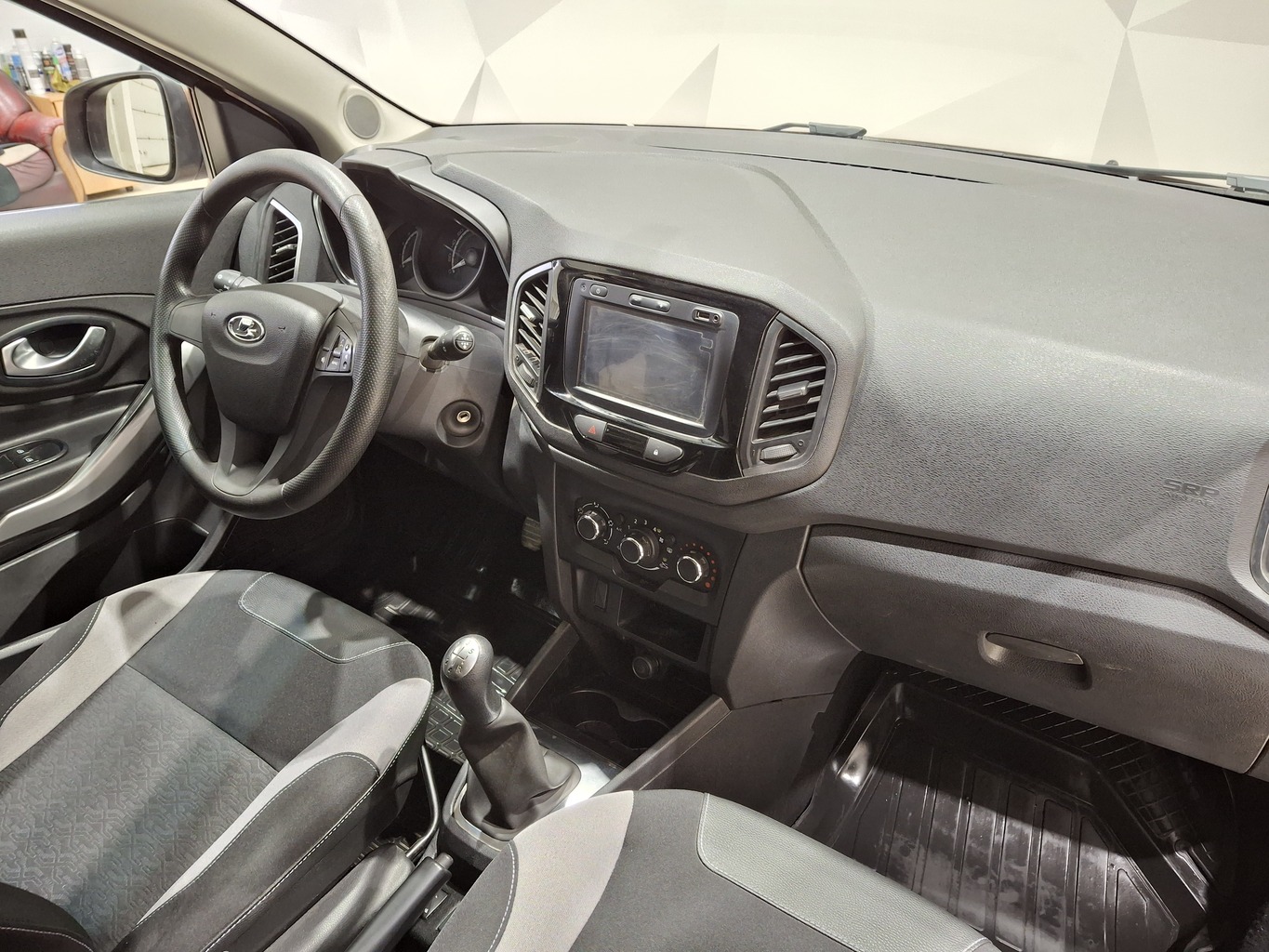 LADA XRAY