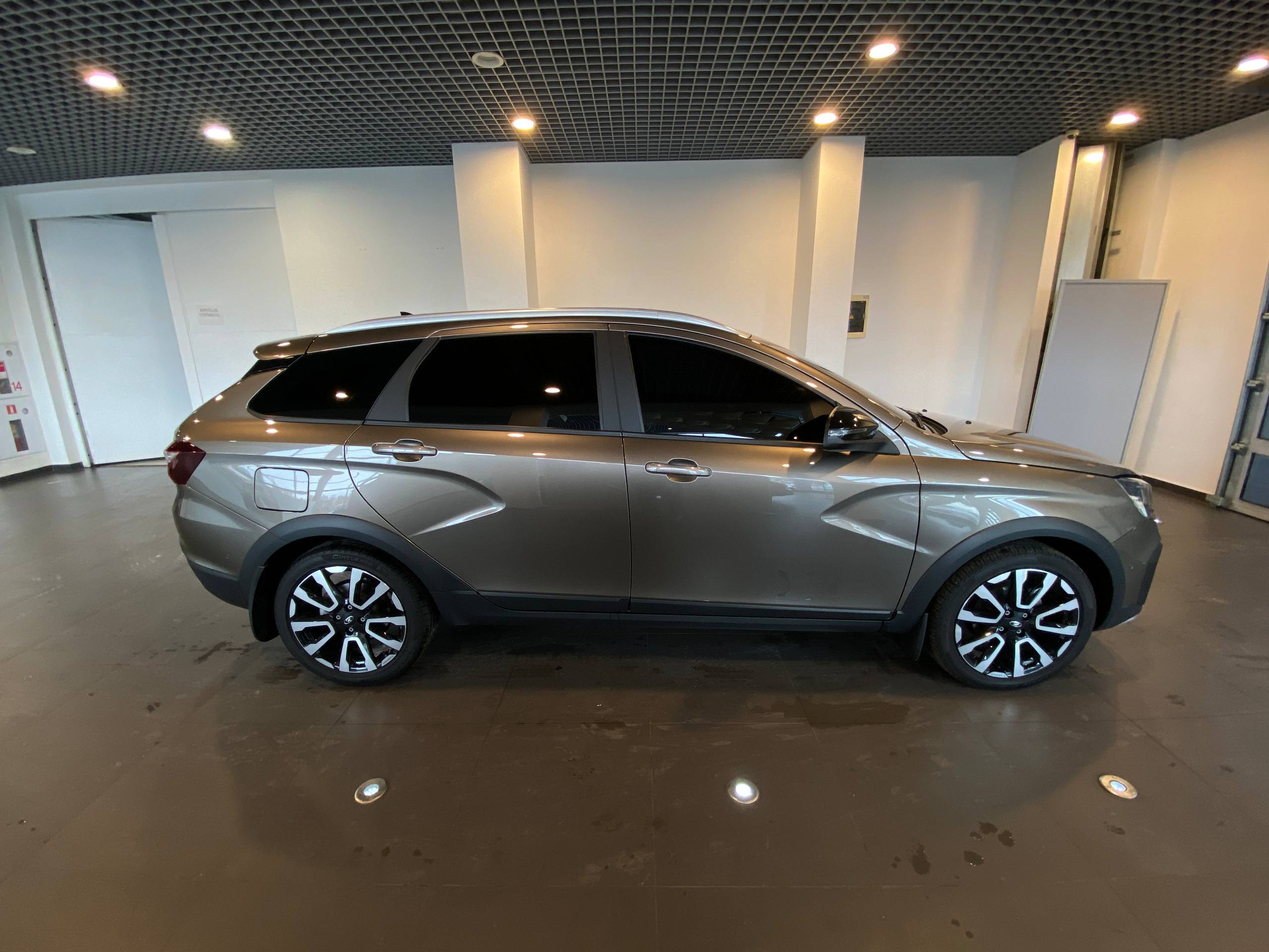 LADA VESTA
