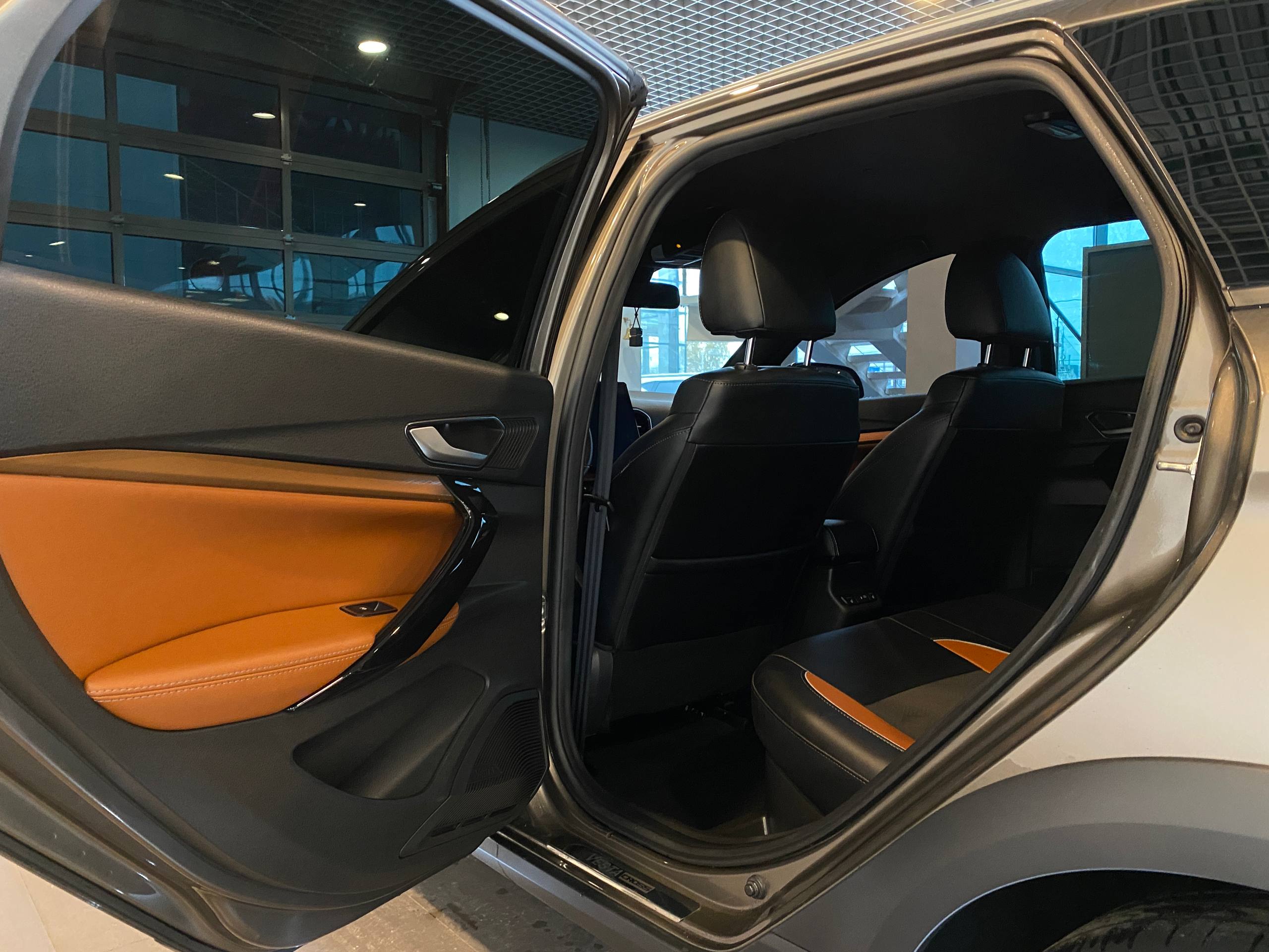 LADA VESTA