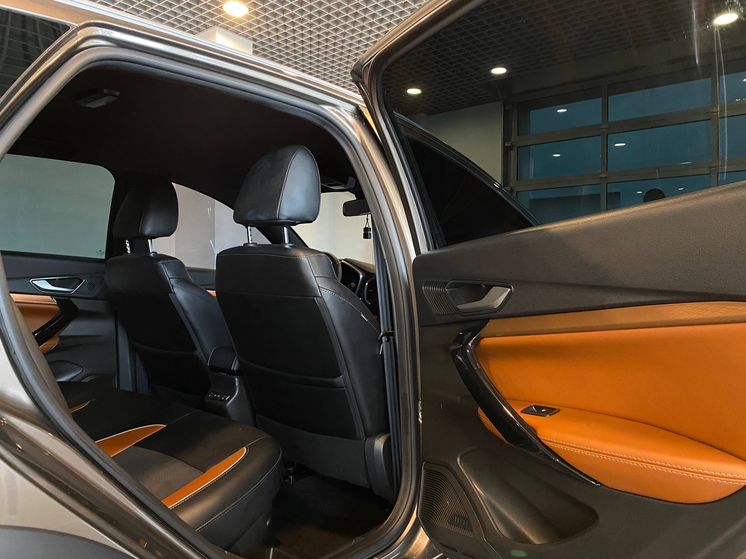 LADA VESTA