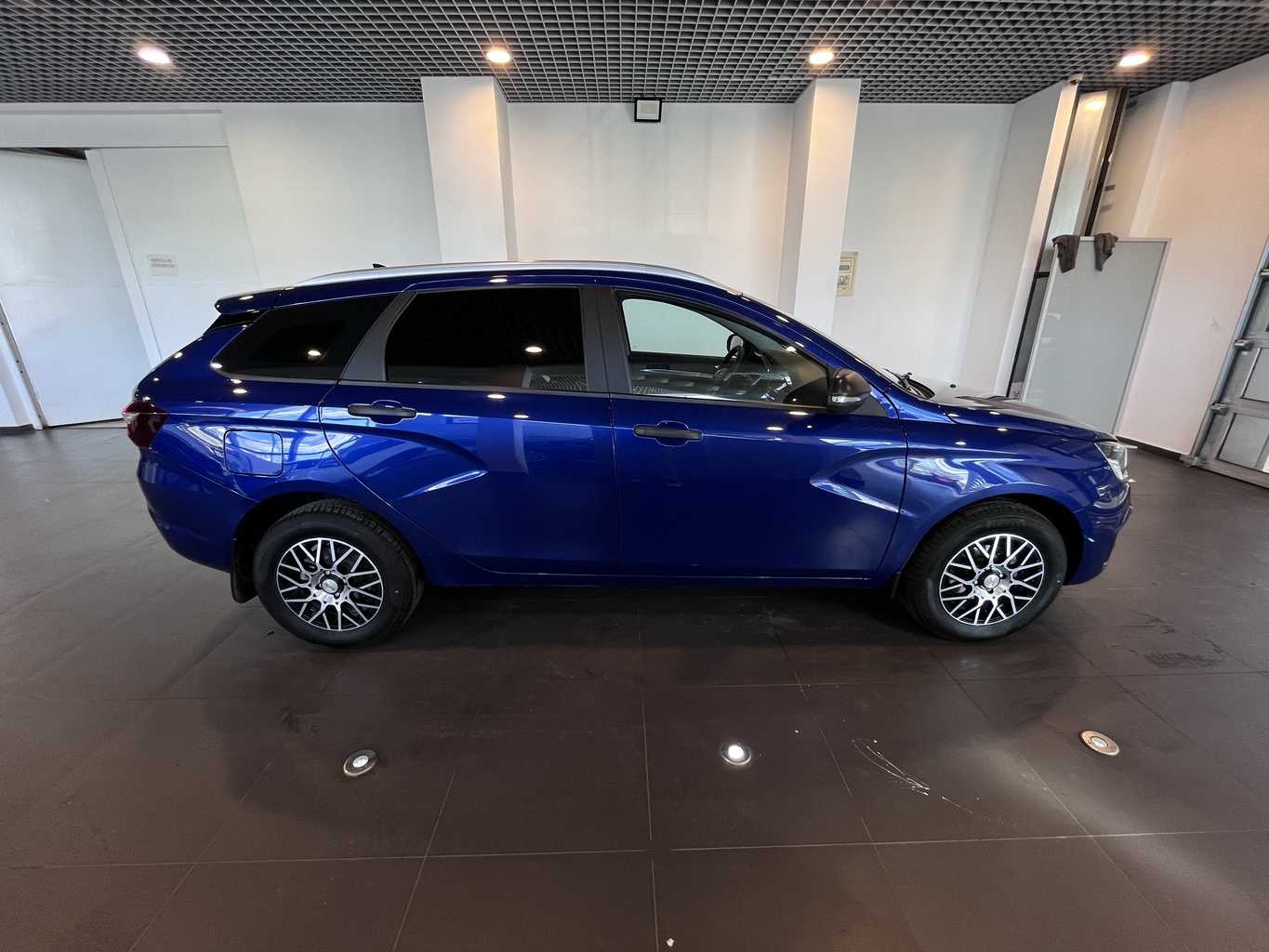 LADA VESTA